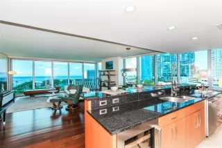Photo #5: 202610979 Listing 