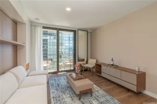 Photo #5: 202610996 Listing 
