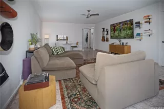 Photo #2: 202611049 Listing 