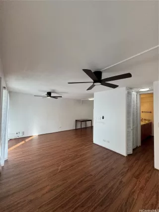 Photo #4: 202611068 Listing 