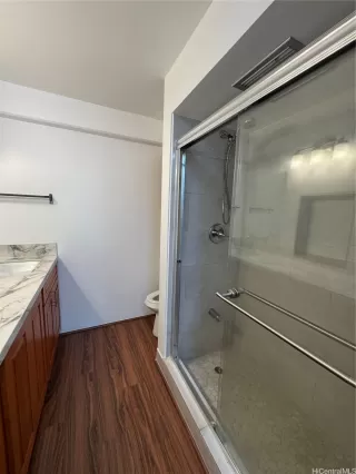 Photo #6: 202611068 Listing 