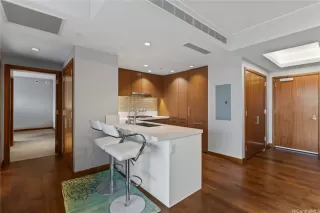 Photo #4: 202611119 Listing 