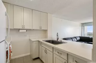 Photo #6: 202611129 Listing 