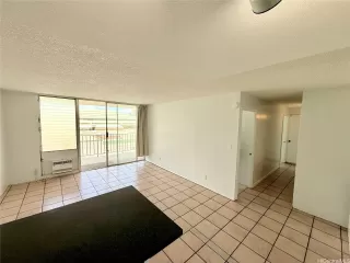 Photo #5: 202611137 Listing 