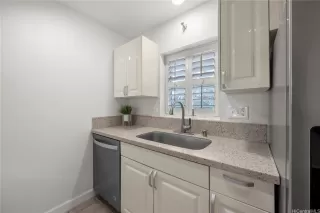 Photo #4: 202611146 Listing 