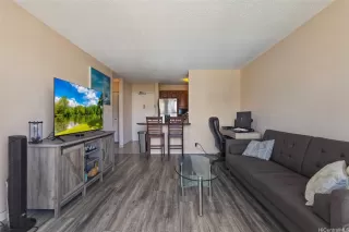 Photo #4: 202611156 Listing 