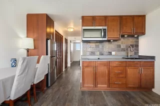 Photo #4: 202611162 Listing 