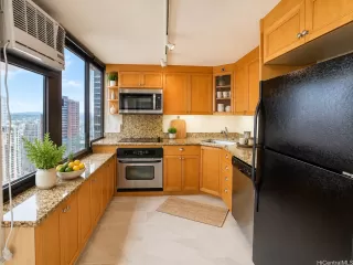 Photo #3: 202611166 Listing 