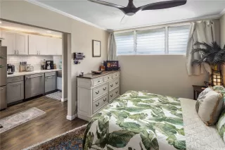 Photo #6: 202611172 Listing 