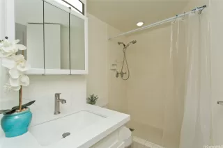 Photo #5: 202611181 Listing 