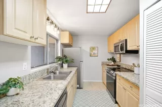 Photo #6: 202611197 Listing 