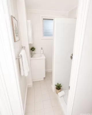 Photo #4: 202611216 Listing 