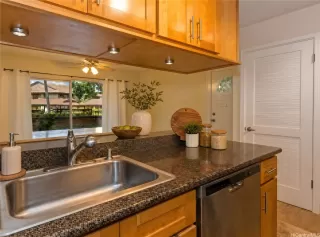 Photo #2: 202611228 Listing 