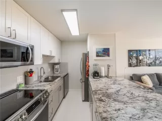 Photo #3: 202611237 Listing 