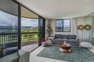 Photo #5: 202611249 Listing 
