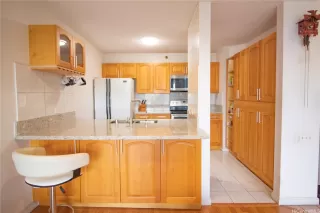 Photo #2: 202611281 Listing 
