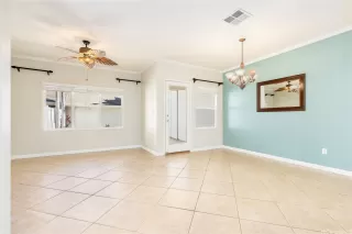 Photo #6: 202611324 Listing 