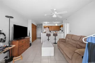 Photo #2: 202611327 Listing 