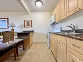 Photo #6: 202611367 Listing 