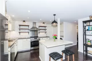 Photo #6: 202611384 Listing 