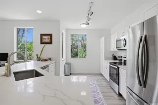 Photo #4: 202611397 Listing 