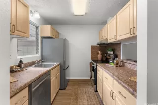 Photo #3: 202611401 Listing 