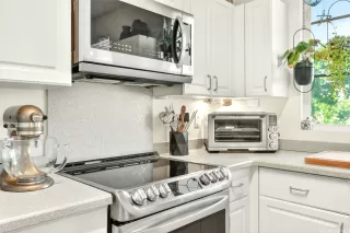 Photo #5: 202611419 Listing 