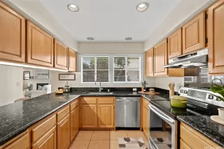 Browse active condo listings in HAMPTON COURT