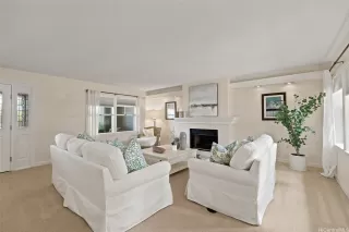 Photo #2: 202611424 Listing 