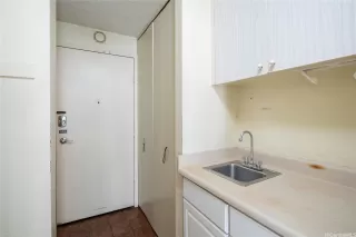 Photo #4: 202611425 Listing 