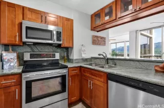 Photo #5: 202611514 Listing 