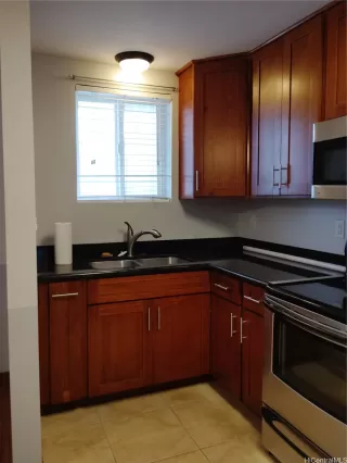 Photo #5: 202611515 Listing 