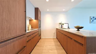 Photo #5: 202611521 Listing 