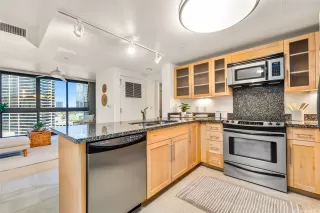 Photo #5: 202611546 Listing 