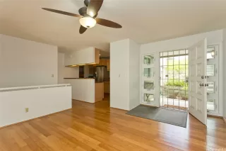 Photo #4: 202611551 Listing 