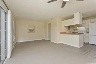 Photo #6: 202611558 Listing 