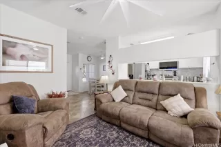 Photo #3: 202611589 Listing 
