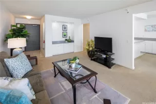 Photo #3: 202611604 Listing 