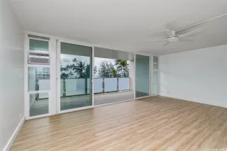 Photo #3: 202611608 Listing 