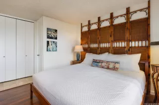Photo #5: 202611621 Listing 