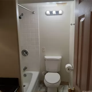 Photo #5: 202611630 Listing 