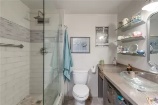 Photo #4: 202611636 Listing 