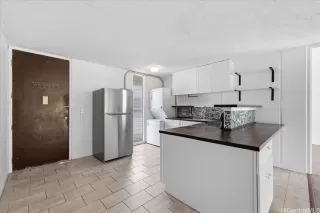 Photo #2: 202611638 Listing 