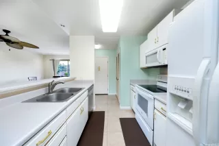Photo #4: 202611647 Listing 