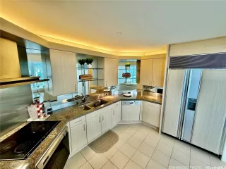 Photo #5: 202611671 Listing 