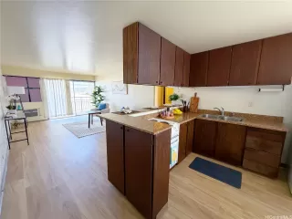 Photo #3: 202611676 Listing 