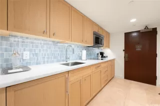 Photo #5: 202611784 Listing 