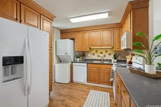 Photo #3: 202611822 Listing 