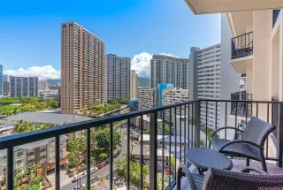 Photo #3: 202611835 Listing 