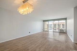 Photo #3: 202611866 Listing 